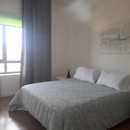 Toletum Low Cost Lofts Diafanos O 2Dormitorios Parking Municipal Gratis Al Aire Libre A 100M Toledo Exterior photo