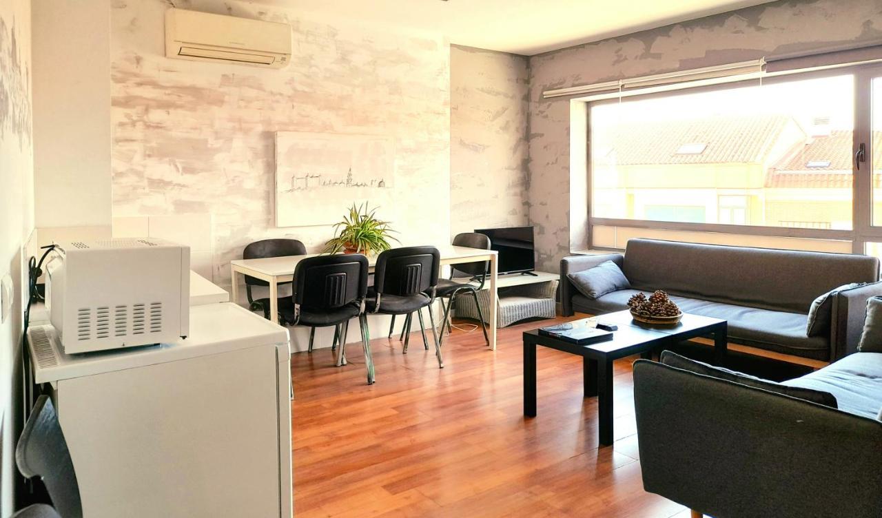 Toletum Cost Lofts Diáfanos O 2dormitorios Parking Municipal Gratis Al Aire Libre A 100m Apartamento Toledo